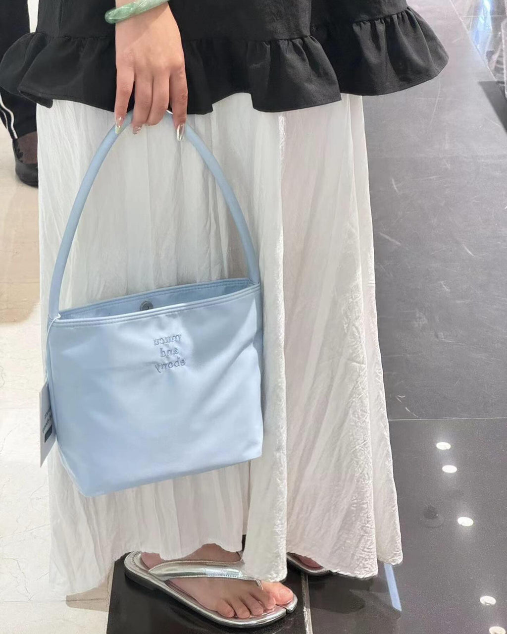 Hoor New York Nylon Shoulder Bag – Minimalist Cute Bag [MUCU & EBONY]